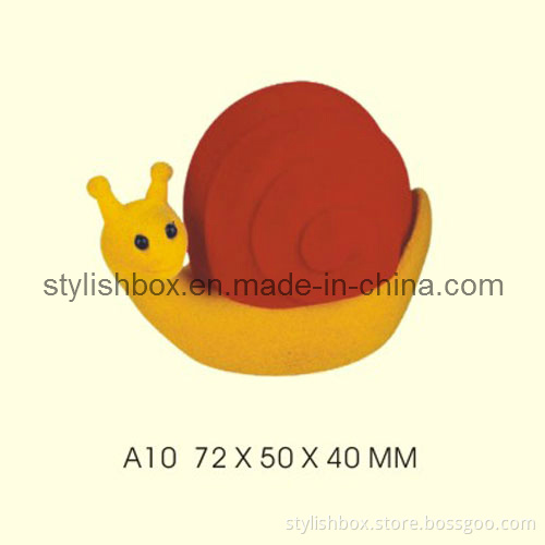 Fancy Snail Shape Velvet Jewelry Box (A10)